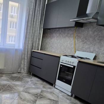 Продается 1-комнатная квартира, 41 м²