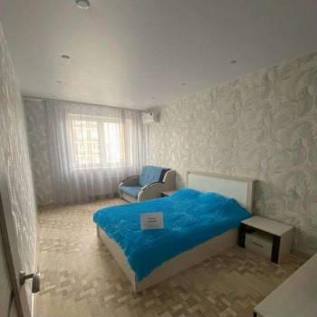 Продается 1-комнатная квартира, 40 м²