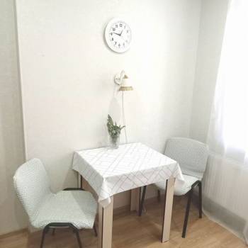 Продается 1-комнатная квартира, 43 м²