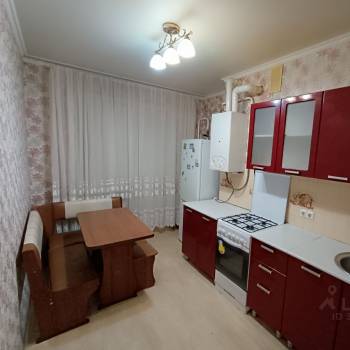 Сдается 1-комнатная квартира, 40 м²