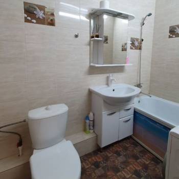 Сдается 1-комнатная квартира, 42 м²
