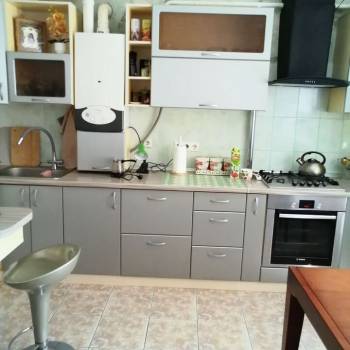 Продается 1-комнатная квартира, 47 м²