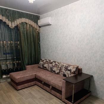 Продается 1-комнатная квартира, 37 м²