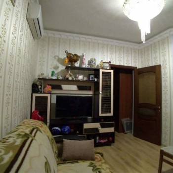Продается 1-комнатная квартира, 43 м²