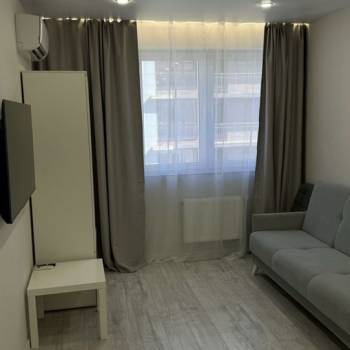 Продается 1-комнатная квартира, 45 м²