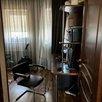Продается Дом, 242 м²