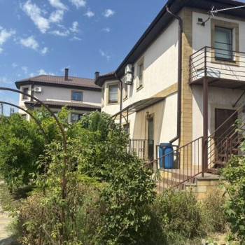 Продается Дом, 242 м²