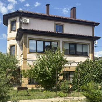 Продается Дом, 242 м²