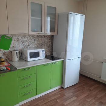 Продается 1-комнатная квартира, 38 м²