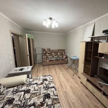 Продается 1-комнатная квартира, 36 м²