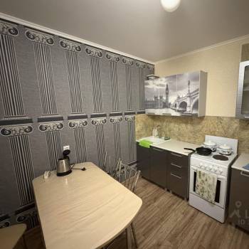 Продается 1-комнатная квартира, 36 м²