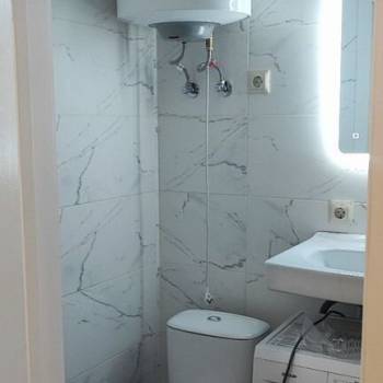 Продается 1-комнатная квартира, 175 м²