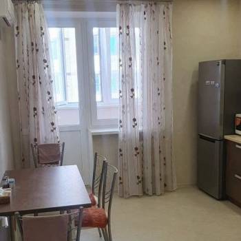 Продается 1-комнатная квартира, 48 м²