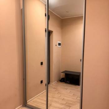 Продается 1-комнатная квартира, 49 м²