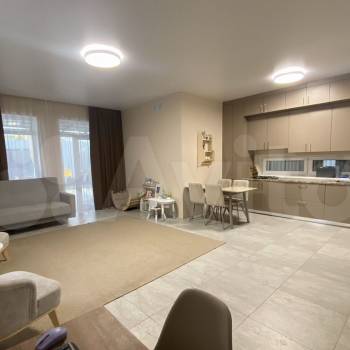 Продается Дом, 178 м²