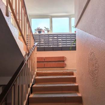 Продается 1-комнатная квартира, 41 м²
