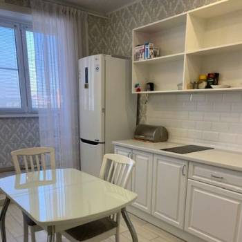 Продается 1-комнатная квартира, 41 м²