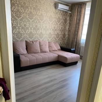 Продается 1-комнатная квартира, 41 м²