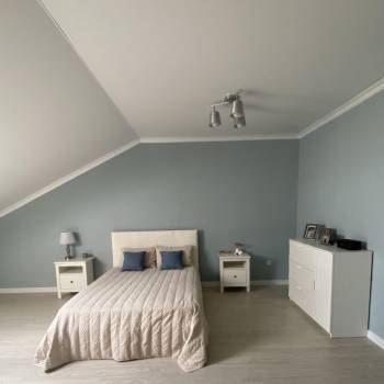 Продается 1-комнатная квартира, 80,7 м²