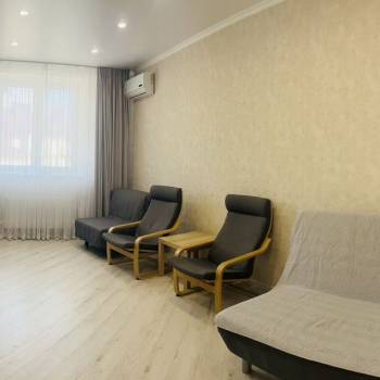 Сдается 1-комнатная квартира, 50 м²