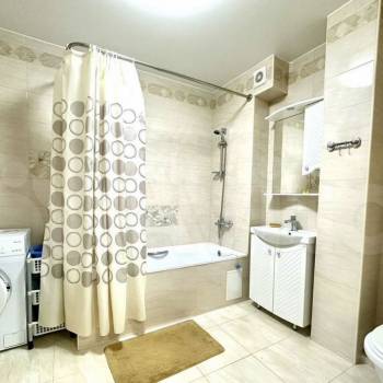 Продается 2-х комнатная квартира, 98 м²