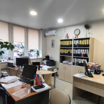 Сдается Нежилое помещение, 125 м²