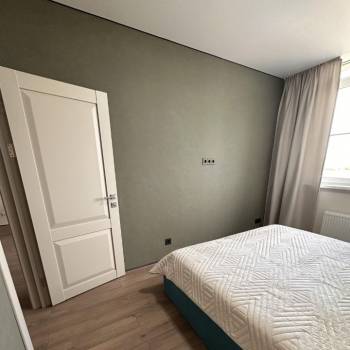 Сдается 1-комнатная квартира, 42 м²