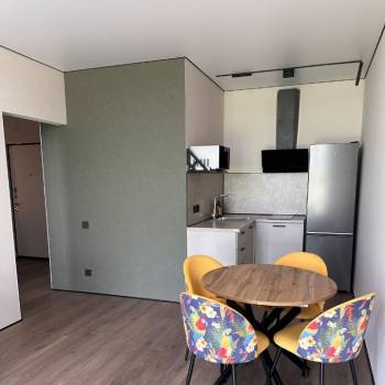 Сдается 1-комнатная квартира, 42 м²