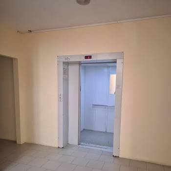 Продается 1-комнатная квартира, 36 м²