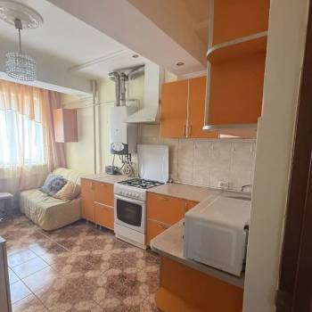 Продается 1-комнатная квартира, 44 м²