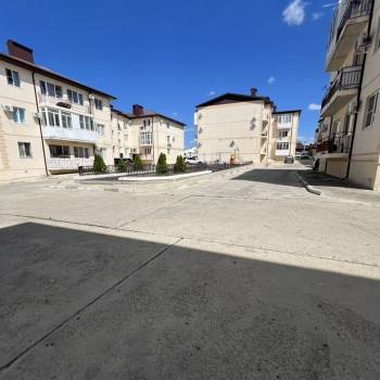 Продается 1-комнатная квартира, 47 м²