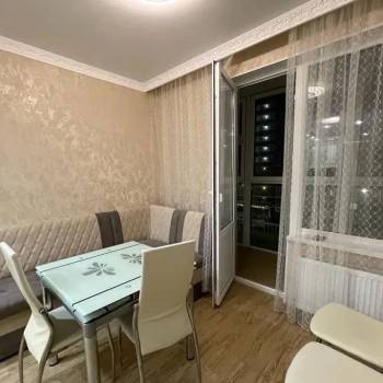 Сдается 1-комнатная квартира, 42 м²
