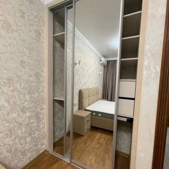 Сдается 1-комнатная квартира, 42 м²