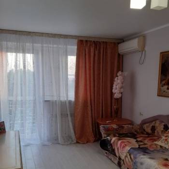 Сдается 1-комнатная квартира, 42 м²