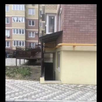 Продается Многокомнатная квартира, 100 м²