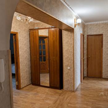 Сдается Многокомнатная квартира, 90 м²