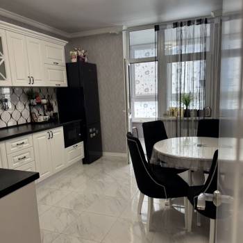 Сдается 1-комнатная квартира, 50 м²