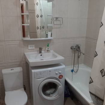 Сдается 1-комнатная квартира, 40 м²
