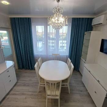 Продается 3-х комнатная квартира, 98 м²