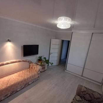 Продается 3-х комнатная квартира, 98 м²
