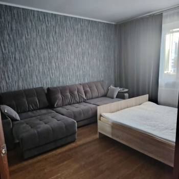 Продается 1-комнатная квартира, 44 м²