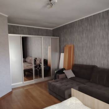 Продается 1-комнатная квартира, 44 м²