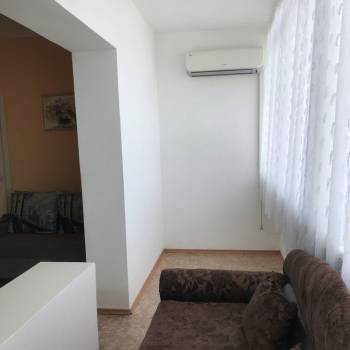 Продается 1-комнатная квартира, 45 м²