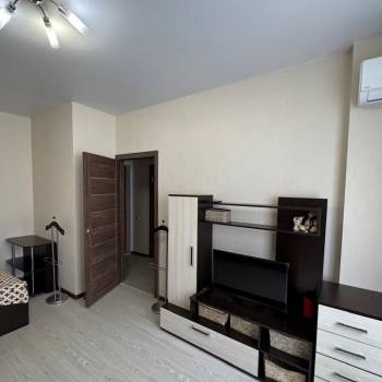 Продается 1-комнатная квартира, 38,3 м²