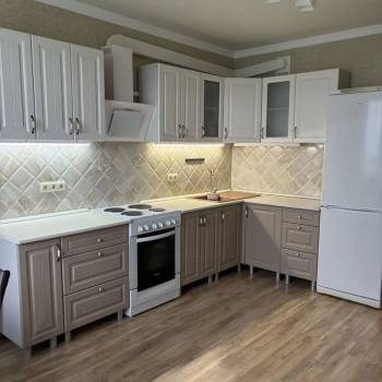 Продается 1-комнатная квартира, 56 м²