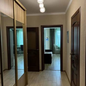 Продается 1-комнатная квартира, 56 м²