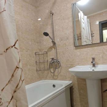 Сдается 2-х комнатная квартира, 65 м²