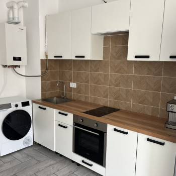 Продается 1-комнатная квартира, 44 м²