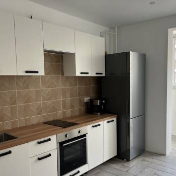 Продается 1-комнатная квартира, 44 м²