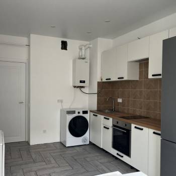 Продается 1-комнатная квартира, 44 м²